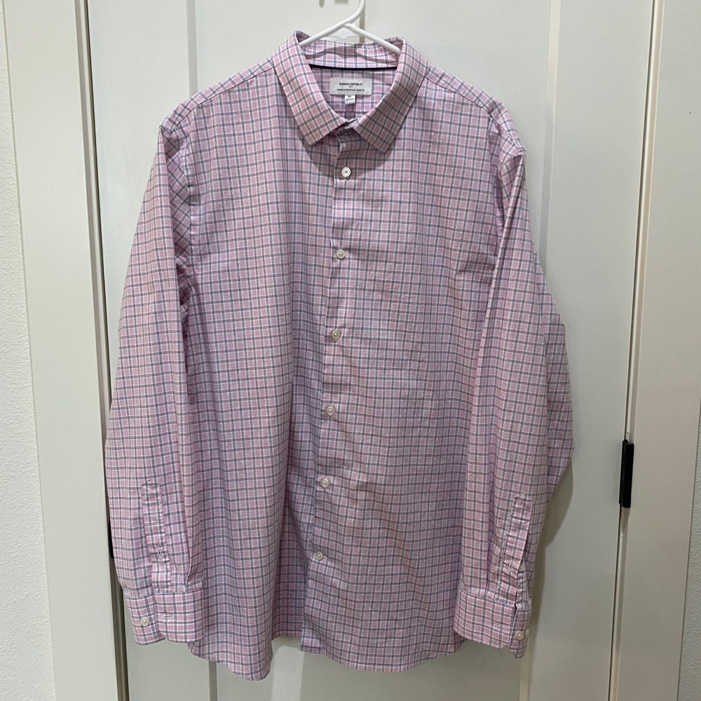 Banana Republic Men's Long Sleeve Button Down Shirt. XL. Slim Fit. Pink/Navy